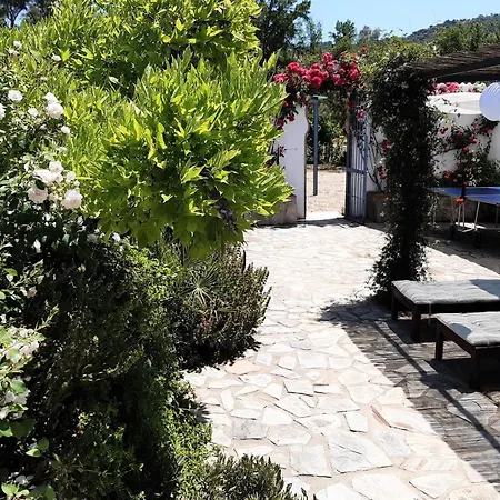 Villa Meleros Andalucian Set In Its Own Land With Beautiful Terraces, Garden & Pool.